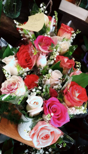 bouquet de roses avec muguet fleuriste fleurs de boheme