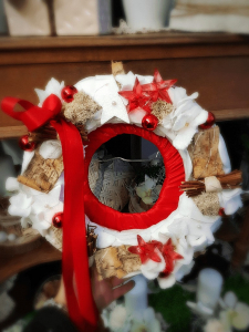 couronne decoration de noel dans le magasin de deco a saint laurent du var