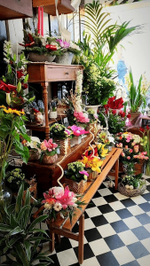 interieur du magasin de fleurs ouvert le dimanche